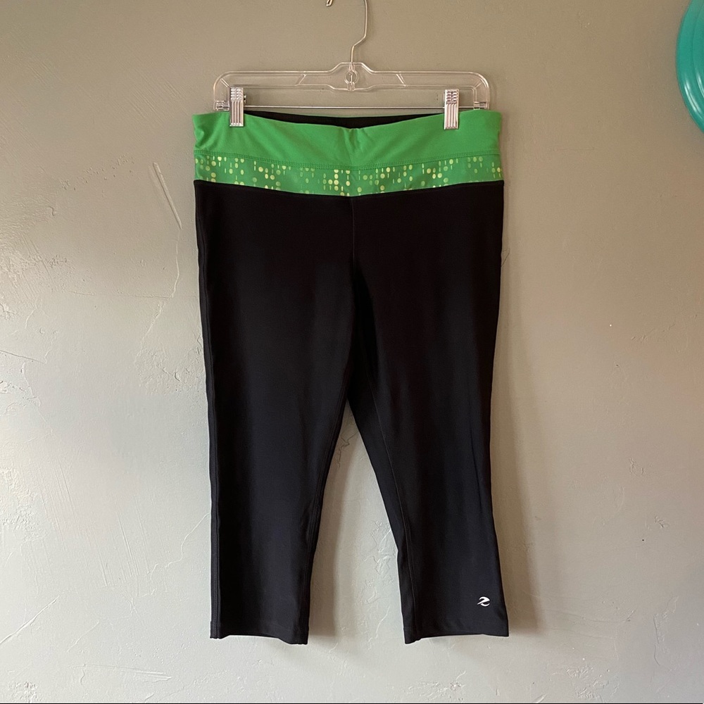 Black capri-length, yoga legging. Size Large. Energy Zone Performance brand